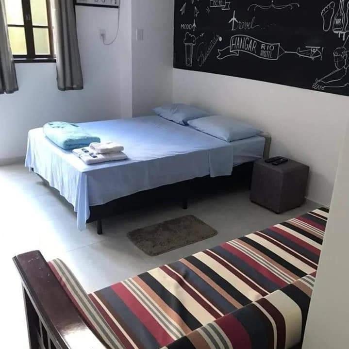 Hangar Rio Hostal *